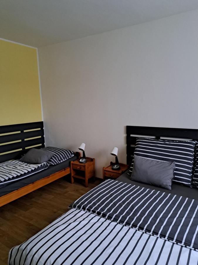 Penzion A Pizzerie Na Zalozne Kobylí Buitenkant foto