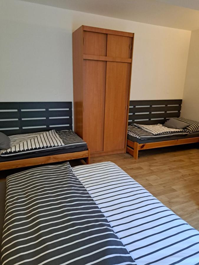 Penzion A Pizzerie Na Zalozne Kobylí Buitenkant foto