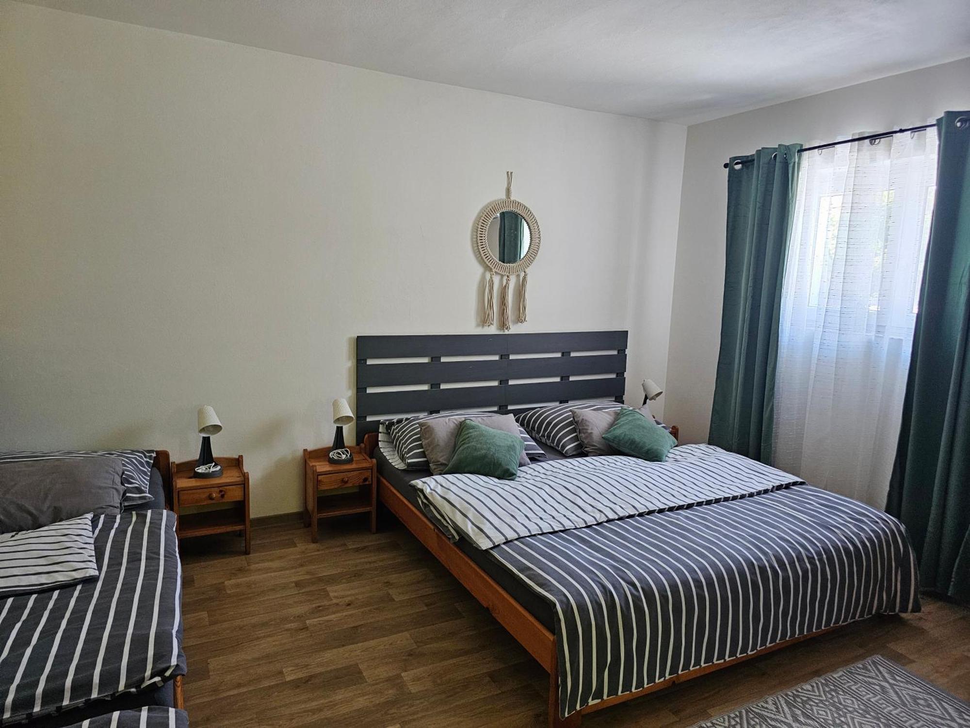 Penzion A Pizzerie Na Zalozne Kobylí Buitenkant foto