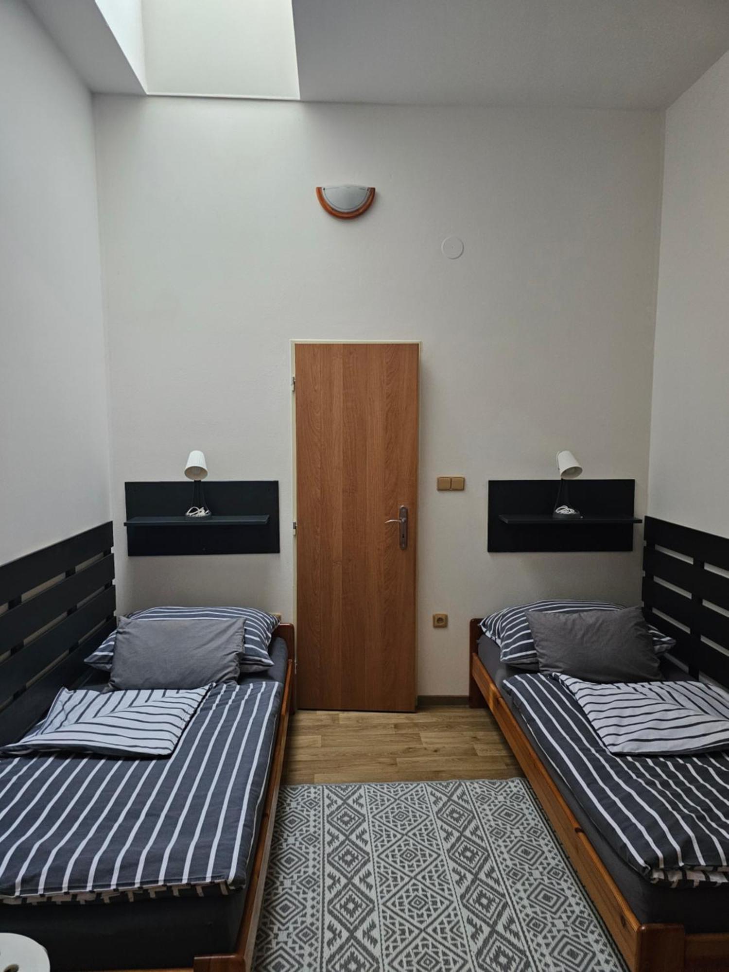 Penzion A Pizzerie Na Zalozne Kobylí Buitenkant foto